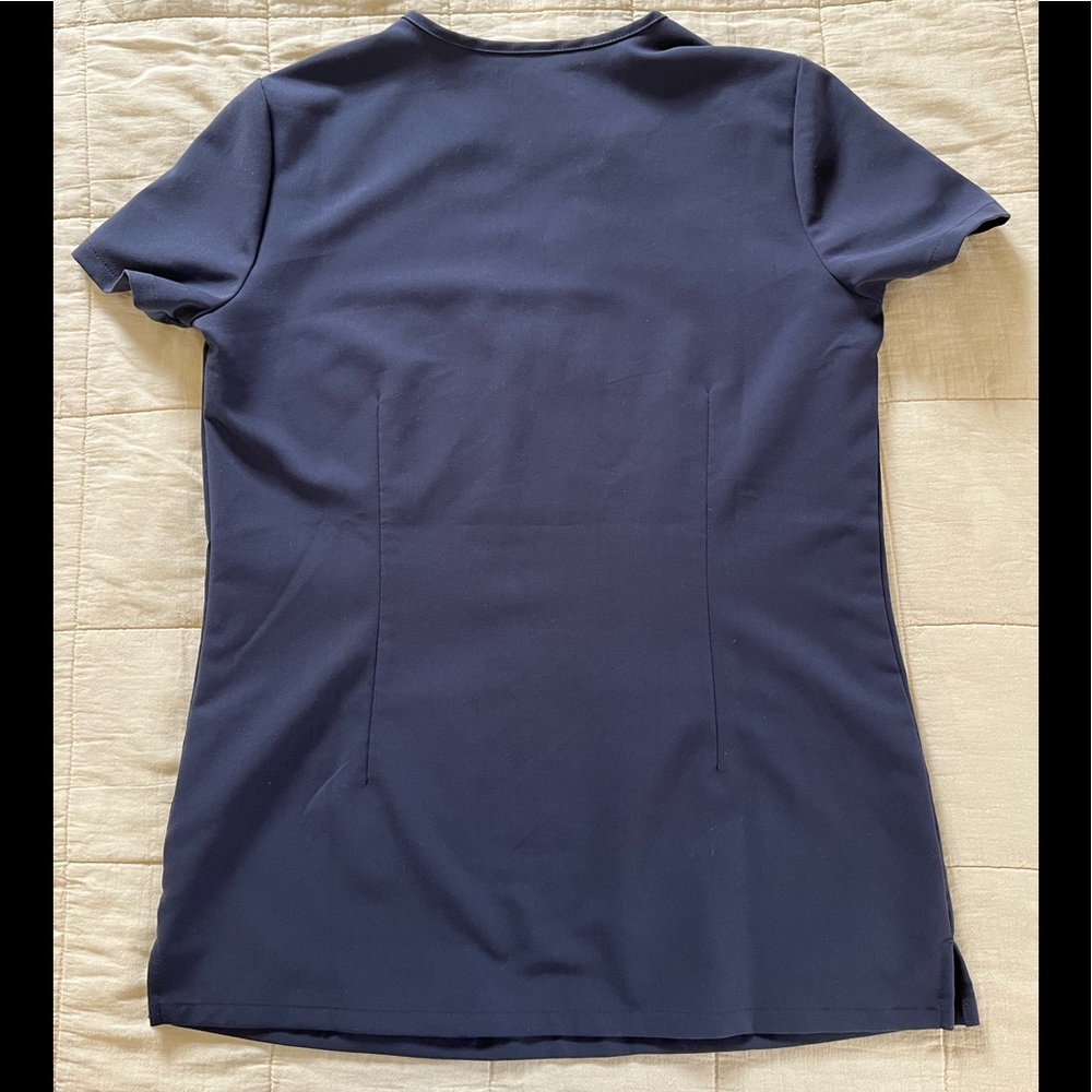 Women’s FIGS SCRUB SET in Night Sky (blue). NEW without tags. Top XXS, Bottom XS - Picture 5 of 8